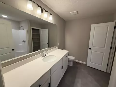 Bath - 9135 27th St NE, Saint Michael, MN 55376 photo 2 of 3