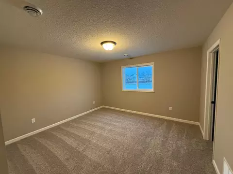 Bedroom - 9135 27th St NE, Saint Michael, MN 55376 photo 5 of 7