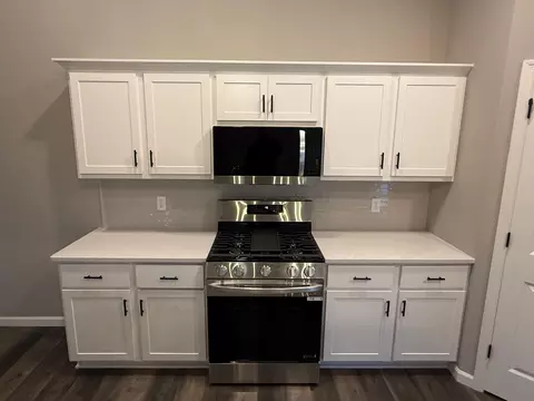Kitchen - 9135 27th St NE, Saint Michael, MN 55376 photo 1 of 2