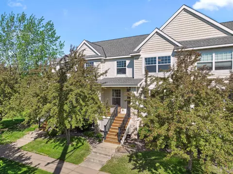 4383 Victor Path #2, Hugo, MN 55038