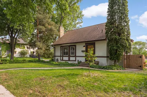 3338 Brownlow Ave, Saint Louis Park, MN 55426