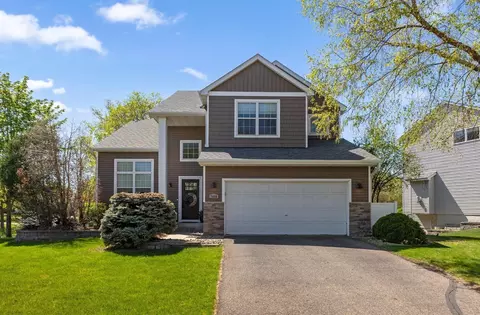 7000 Greenbriar Curv, Shakopee, MN 55379