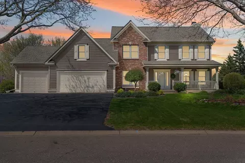 3453 Gunston Ln, Woodbury, MN 55129