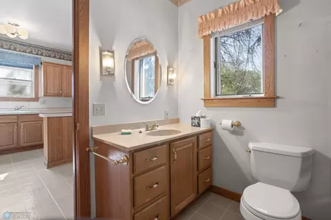 Bath - 1514 3rd Ave S, Fargo, ND 58103 photo 2 of 2