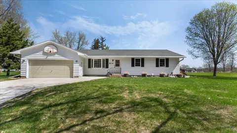 914 Woodland Cir, Long Prairie, MN 56347