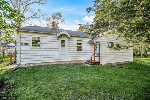 5301 E County Line Rd N, White Bear Township, MN 55110