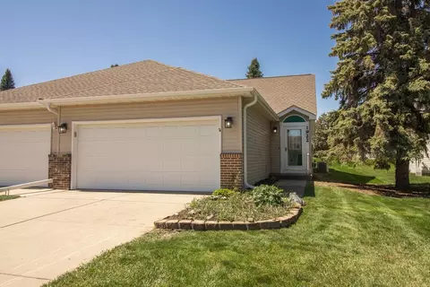 1922 Eastridge Ct, Stillwater, MN 55082