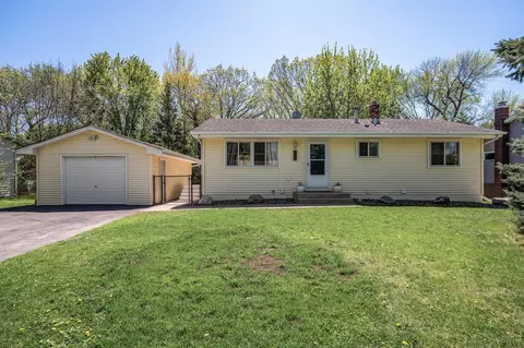 321 Willow Dr SW, Saint Michael, MN 55376