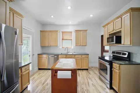 733 1st St SW, Faribault, MN 55021 photo 8
