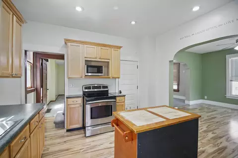 733 1st St SW, Faribault, MN 55021 photo 9