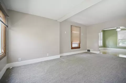 733 1st St SW, Faribault, MN 55021 photo 4