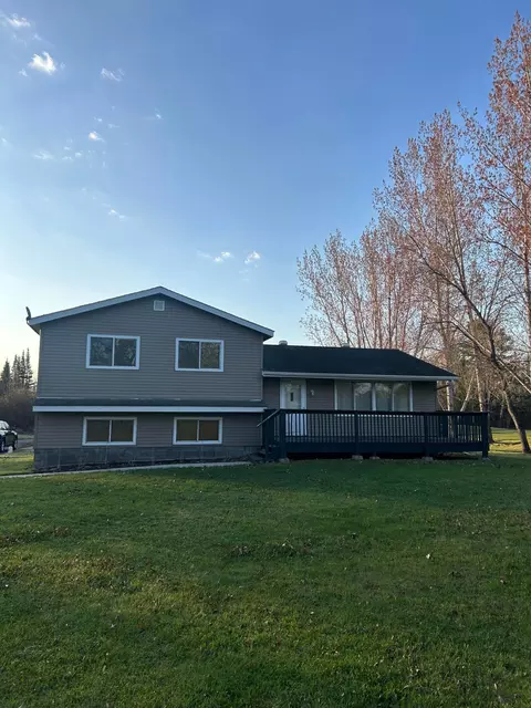 7424 Ely Lake Dr, Eveleth, MN 55734