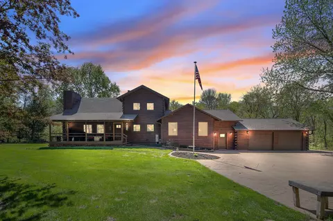 4076 189th Ln NW, Oak Grove, MN 55303