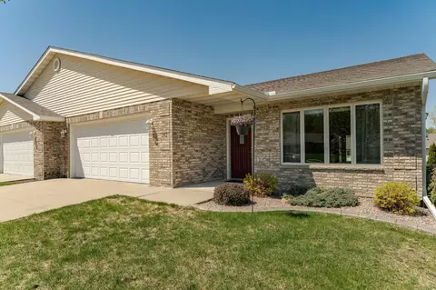 262 Brookmoor Ln NW, Byron, MN 55920
