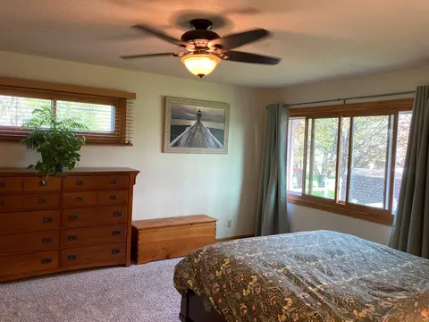 Bedroom - 875 20th St, Windom, MN 56101 photo 2 of 8