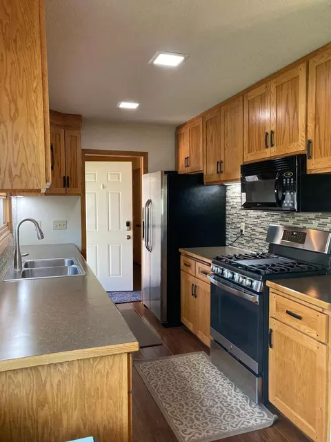 Kitchen - 875 20th St, Windom, MN 56101 photo 3 of 3