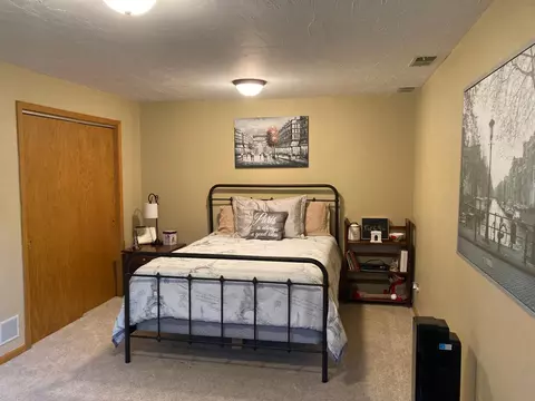 Bedroom - 875 20th St, Windom, MN 56101 photo 4 of 8