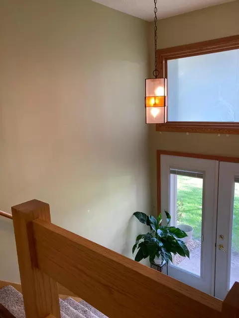 Entry Way - 875 20th St, Windom, MN 56101 photo 3 of 5