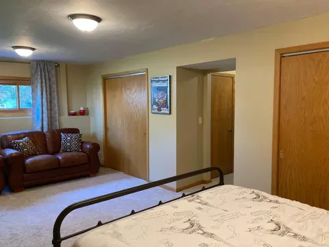 Bedroom - 875 20th St, Windom, MN 56101 photo 5 of 8