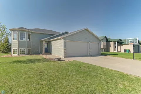 657 36th Ave W, West Fargo, ND 58078