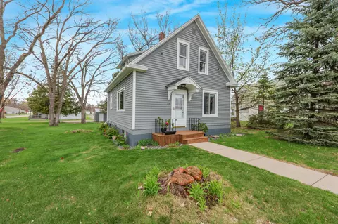 110 7th St SE, Little Falls, MN 56345