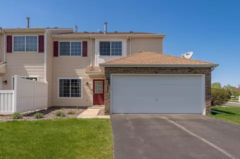 9277 Inland Ln N, Maple Grove, MN 55311
