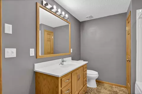 Bath - 809 3rd Ave SE, Cold Spring, MN 56320 photo 2 of 6