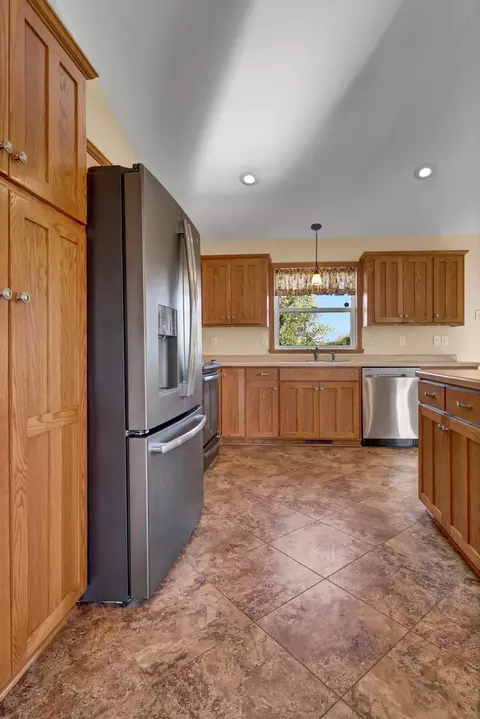 Kitchen - 809 3rd Ave SE, Cold Spring, MN 56320 photo 3 of 6