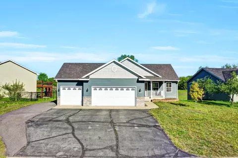 Exterior - 809 3rd Ave SE, Cold Spring, MN 56320 photo 2 of 3