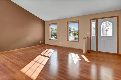 Living - 809 3rd Ave SE, Cold Spring, MN 56320 photo 3 of 7