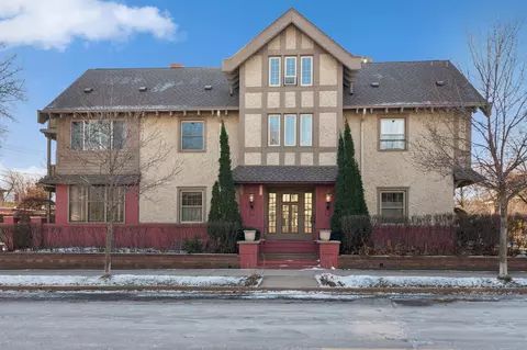 1121 Douglas Ave, Minneapolis, MN 55403