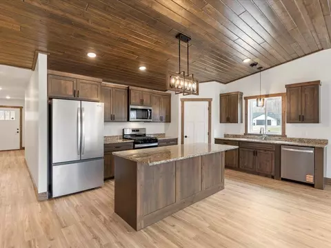 11337 Kennedy Rd, Brainerd, MN 56401 photo 3