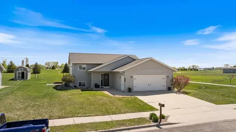 1117 Stockholm Ave, Marshall, MN 56258