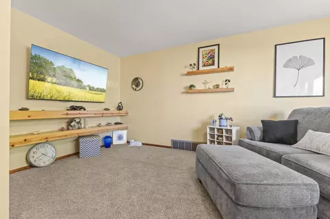 3965 Beryl Rd, Eagan, MN 55122 photo 7