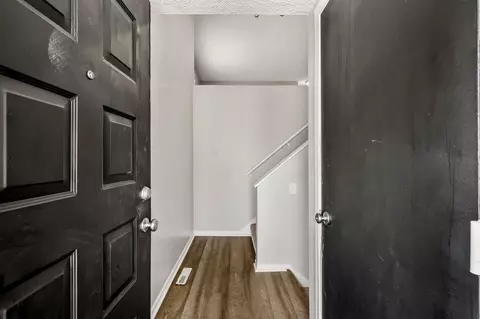 Entry Way - 4422 Cinnamon Ridge Trl, Eagan, MN 55122 photo 1 of 2