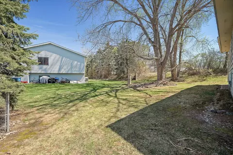 Exterior - 4422 Cinnamon Ridge Trl, Eagan, MN 55122 photo 4 of 9
