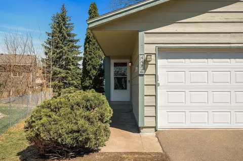Exterior - 4422 Cinnamon Ridge Trl, Eagan, MN 55122 photo 3 of 9