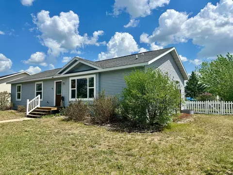 1008 Sunrise Cir, Park Rapids, MN 56470