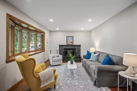 Living - 10832 Upton Ave S, Bloomington, MN 55431 photo 2 of 5