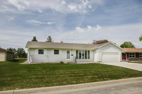 308 S Columbia Ave, Morris, MN 56267