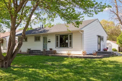737 Shakopee Ave E, Shakopee, MN 55379