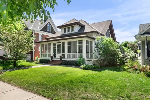 1790 Ashland Ave, Saint Paul, MN 55104