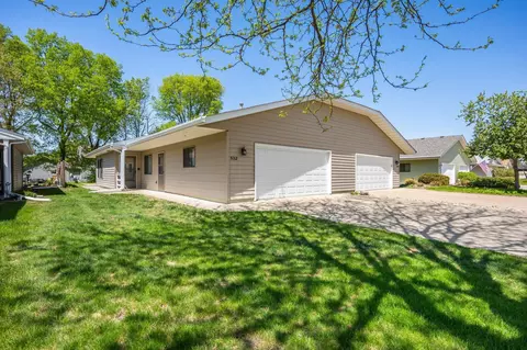 532 Graham St SW, Hutchinson, MN 55350