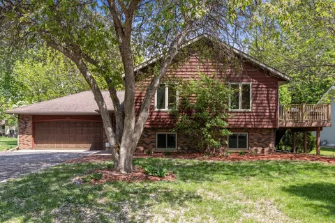 2012 E Highview Dr, Sauk Rapids, MN 56379