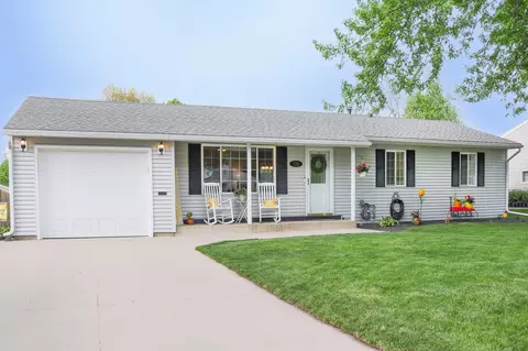 726 17th St NE, Owatonna, MN 55060