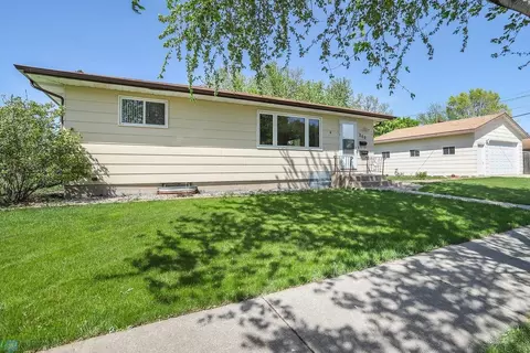 200 6th Ave E, West Fargo, ND 58078