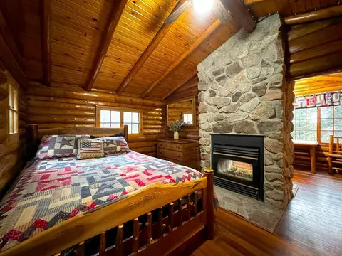 Bedroom - 7236 Far North Rd, Orr, MN 55771 photo 4 of 5