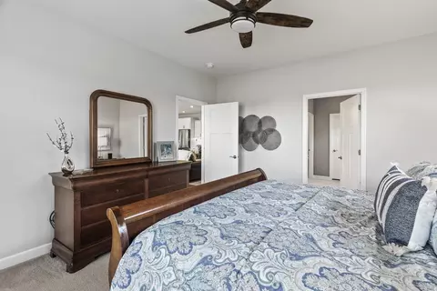 Bedroom - 7465 Jack Pine Ln, Corcoran, MN 55340 photo 1 of 6