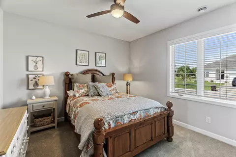 Bedroom - 7465 Jack Pine Ln, Corcoran, MN 55340 photo 5 of 6