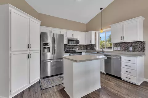 7320 Deer Pass Dr, Hugo, MN 55038 photo 7